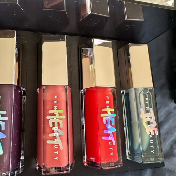 Fenty Beauty Hot Cherry GLOSS BOMB HEAT UNIVERSAL LIP LUMINIZER + PLUMPER - Picture 7 of 11